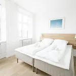Beautiful 2-Bed Apartment