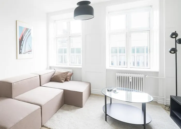 Beautiful 2-Bed Apartment